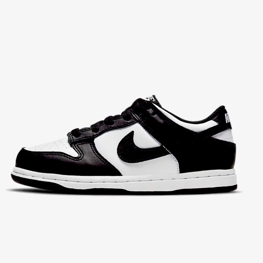 Nike Dunk Low Kids “Pandas” size 1.5Y